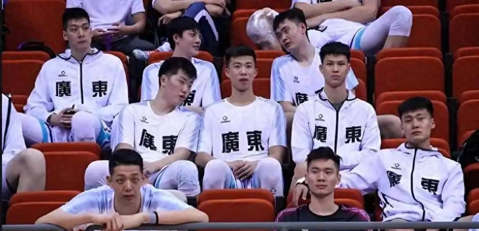 bob半岛体育官方网站-CBA季后赛爆冷！广东1-2惜败北京，无缘四强，周琦成晋级关键
